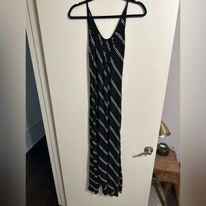 Maxi dress low back, size small